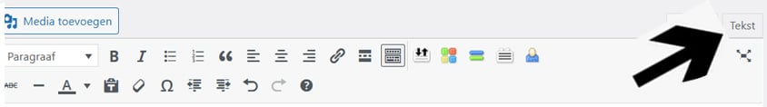 printscreen editor met pijl die het tabblad Tekst (html code) aanwijst rechtsboven