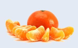 Sinaasappelen met partjes sinaasappel